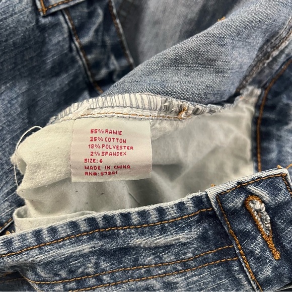 DFX Women’s Cropped Jeans with Embroidered & Beaded Hem/Pockets Casual Vacation - Picture 8 of 12